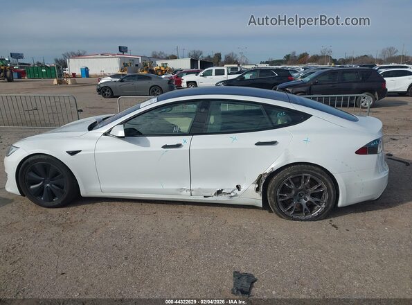 5YJSA1E5XMF440377 2021 TESLA MODEL S Белый Вид задней части салона