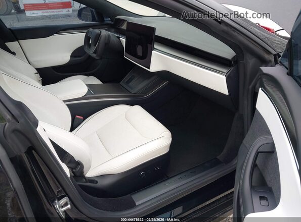 5YJSA1E68MF453413 2021 TESLA MODEL S Black Вид салону спереду