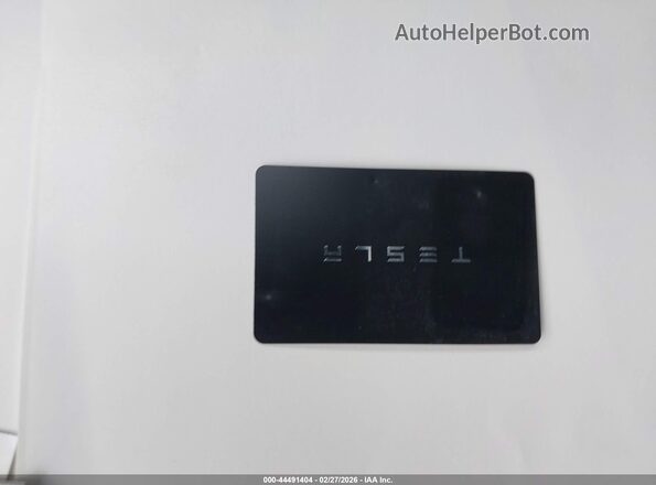 5YJSA1E69SF547832 2025 TESLA MODEL S Silver Widok deski rozdzielczej