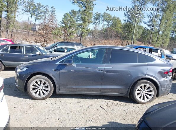 5YJXCAE23KF181900 2019 TESLA MODEL X Gray Rear interior view