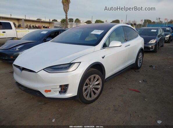 5YJXCAE2XLF250258 2020 TESLA MODEL X White Front left