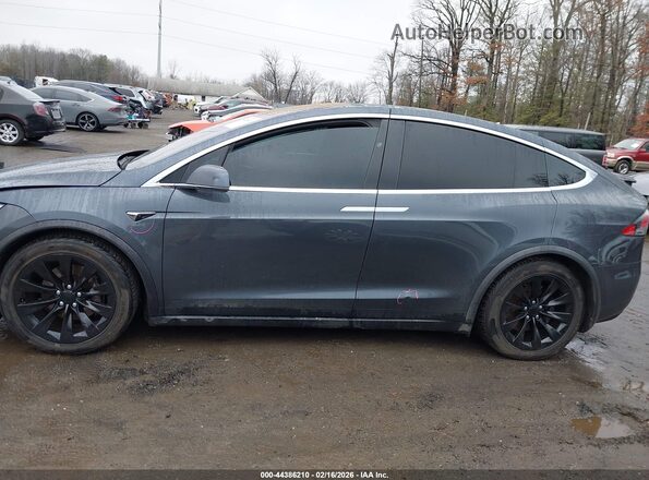 5YJXCBE21GF027909 2016 TESLA MODEL X Gray 