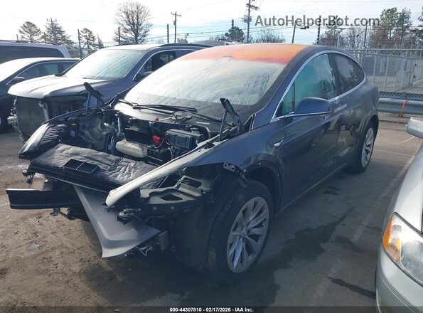 5YJXCBE21LF250168 2020 TESLA MODEL X Gray Передня ліва чверть