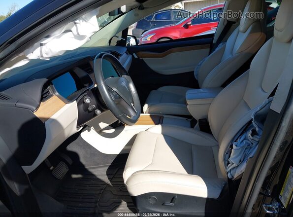 5YJXCBE26KF162425 2019 TESLA MODEL X Черный Вид салона спереди