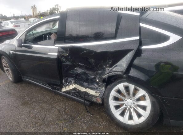 5YJXCBE28GF017426 2016 TESLA MODEL X Black Вид спереду