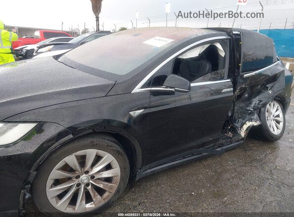 5YJXCBE28GF017426 2016 TESLA MODEL X Black 