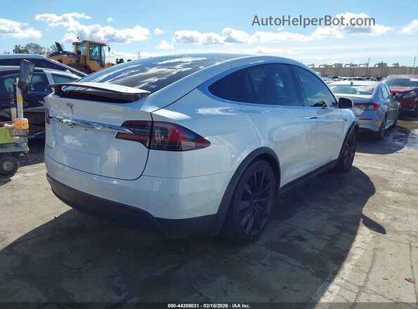 5YJXCBE29GF021226 2016 TESLA MODEL X White 