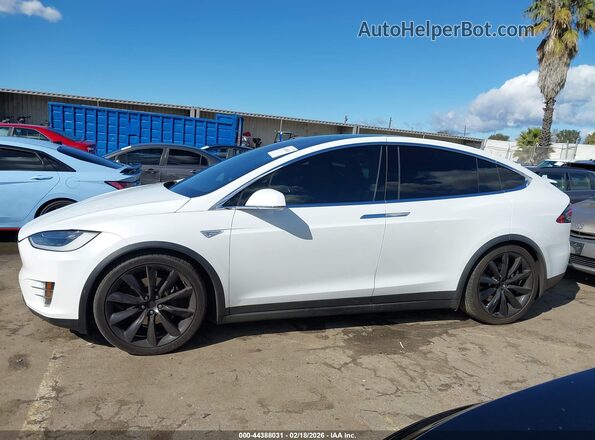 5YJXCBE29GF021226 2016 TESLA MODEL X White 