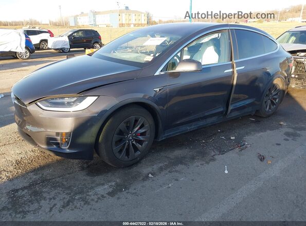 5YJXCBE45JF089774 2018 TESLA MODEL X Серый Передняя левая четверть