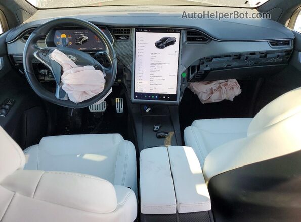 5YJXCBE4XKF190732 2019 TESLA MODEL Черный Вид панели приборов