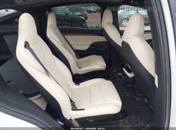 5YJXCBE50MF326779 2021 TESLA MODEL X White VIN კოდის სტიკერის ხედი