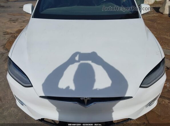5YJXCDE22LF261093 2020 TESLA MODEL X White Вид ззаду