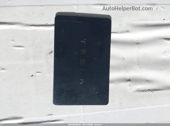 5YJYGDEE2LF059650 2020 TESLA MODEL Y White Vista del salpicadero