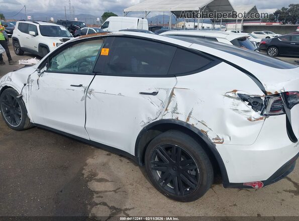 5YJYGDEE6MF231468 2021 TESLA MODEL Y White Widok zestawu wskaźników