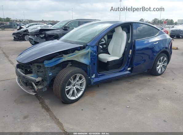 5YJYGDEE8LF021033 2020 TESLA MODEL Y Blue Vista tres cuartos delantera izquierda