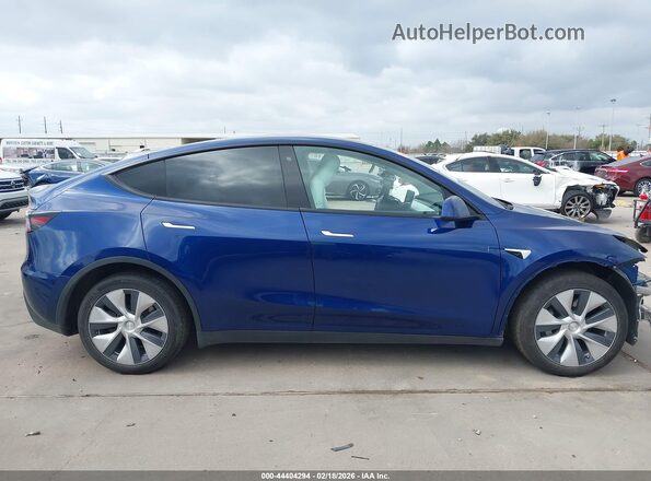 5YJYGDEE8LF021033 2020 TESLA MODEL Y Blue Vista interior de 360 grados