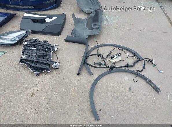 5YJYGDEE8LF021033 2020 TESLA MODEL Y Blue 