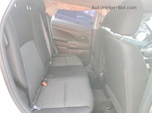 JA4ARUAU5MU009868 2021 MITSUBISHI OUTLANDER Silver 