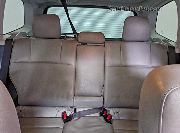 JF2SJAXC0GH468013 2016 SUBARU FORESTER 2.5I TO Silver Widok wnętrza z tyłu