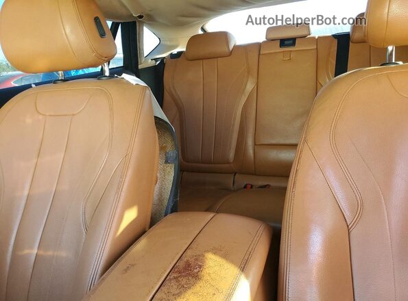 5UXKU0C50G0F92144 2016 BMW X6 White Widok wnętrza z tyłu
