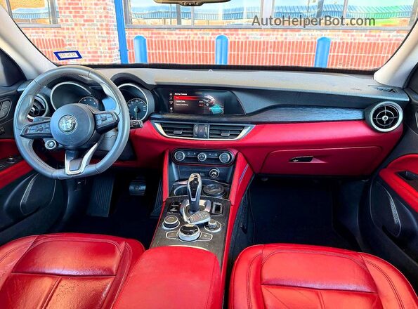 ZASPAJAN7L7C89828 2020 ALFA ROMEO STELVIO Черный Вид задних сидений