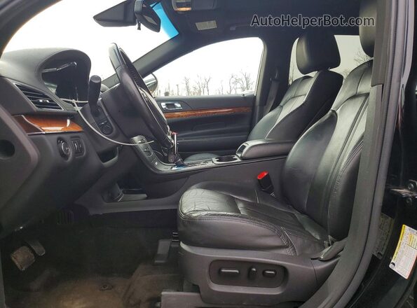 2LMHJ5NK8GBL00806 2016 LINCOLN MKT Black 