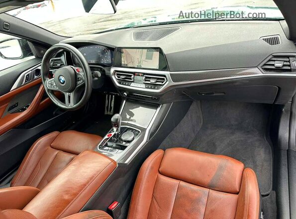 WBS33BA05PCM43860 2023 BMW M4 Зеленый Вид салона спереди