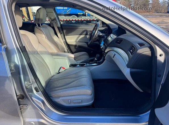 19UDE2F7XLA000395 2020 ACURA ILX Серебряный 