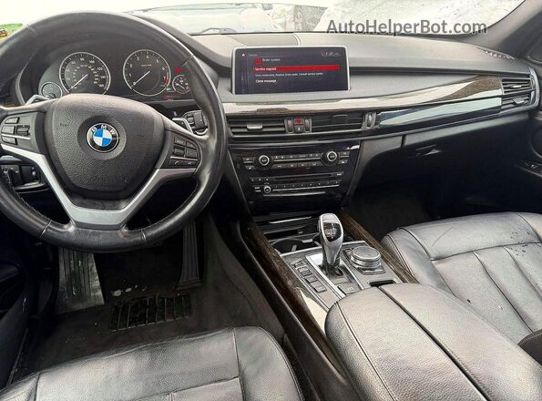 5UXKR0C52J0Y02782 2018 BMW X5 White 