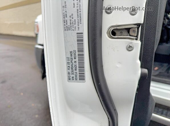 3C6UR5HL2PG614435 2023 RAM 2500 White 