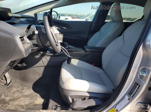 JTDACAAU3T3065785 2026 TOYOTA LE Silver 