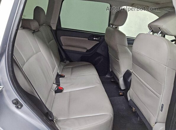 JF2SJAXC0GH468013 2016 SUBARU FORESTER 2.5I TO Silver Widok komory silnika