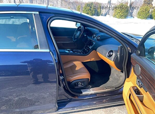 SAJWA2G7XH8W10685 2017 JAGUAR XJL Blue Widok z tyłu