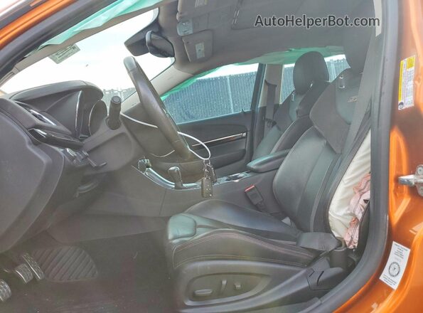 6G3F25RW1HL305500 2017 CHEVROLET SS Оранжевый Вид салона спереди