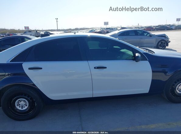 6G3NS5U24GL226076 2016 CHEVROLET CAPRICE Dark Blue Widok wnętrza 360 stopni