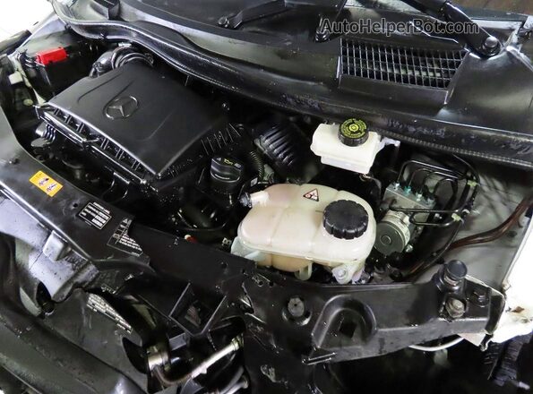 W1YV0BEY7P4225028 2023 MERCEDES-BENZ METRIS White Widok deski rozdzielczej