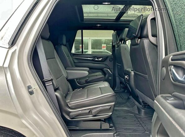 1GKS2DKL2MR186101 2021 GMC YUKON Белый Вид салона спереди