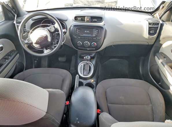 KNDJN2A26J7570529 2018 KIA SOUL Black 