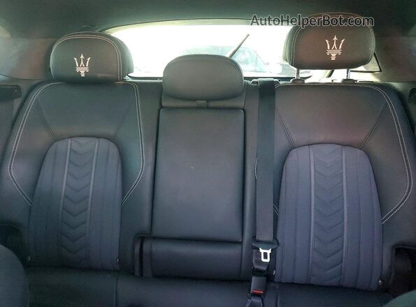 ZN661YUL2JX293482 2018 MASERATI LEVANTE Black 