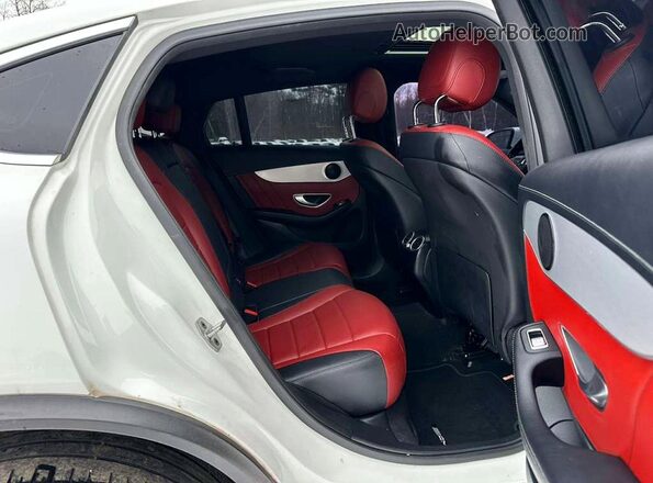 W1N0J8EB8NG059259 2022 MERCEDES-BENZ GLC-CLASS Белый Вид салона спереди