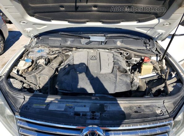 WVGEP9BP8GD002495 2016 VOLKSWAGEN TOUAREG White Вид наклейки з VIN-кодом