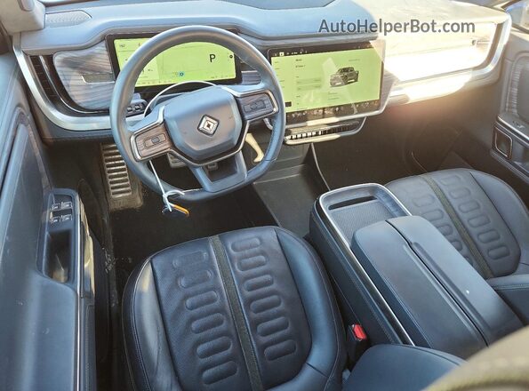 7FCTGAAA1NN011275 2022 RIVIAN R1T Charcoal Dashboard view