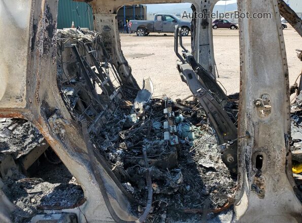 7FCTGAAA1NN014631 2022 RIVIAN R1T Burn Vista de los asientos traseros