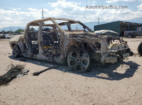 7FCTGAAA1NN014631 2022 RIVIAN R1T Burn Delantero derecho