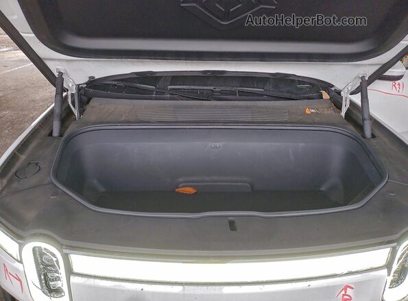 7FCTGAAA2PN000420 2023 RIVIAN R1T White 