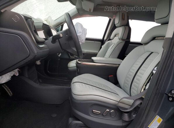 7FCTGAAA4PN001004 2023 RIVIAN R1T Gray Սալոնի դիմացի տեսք