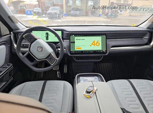 7FCTGAAL1PN024435 2023 RIVIAN R1T Green Widok zestawu wskaźników