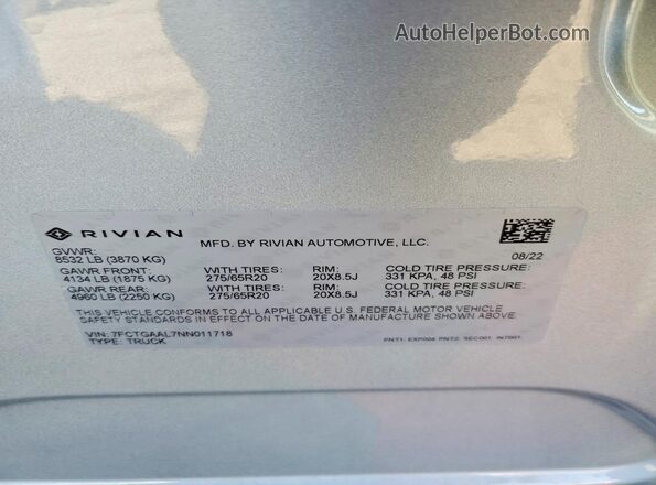 7FCTGAAL7NN011718 2022 RIVIAN R1T Silver Vista del compartimento del motor