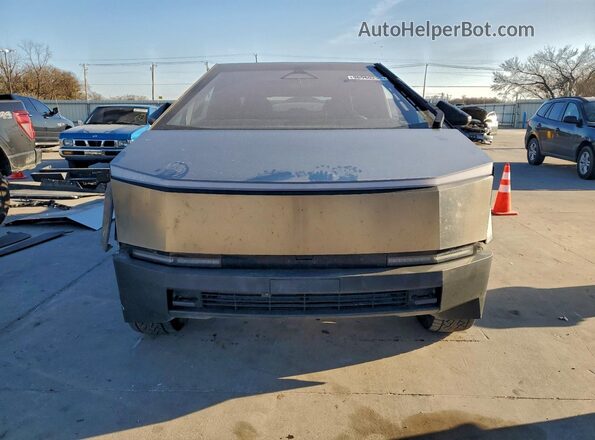 7G2CEHED2SA074365 2025 TESLA CYBERTRUCK Silver Vista frontal