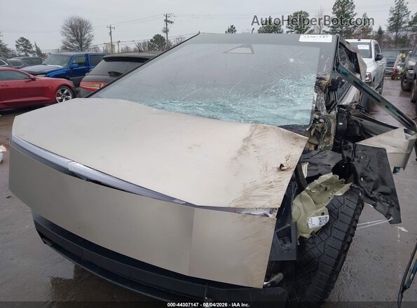 7G2CEHED4RA020947 2024 TESLA CYBERTRUCK Gray Widok z przodu